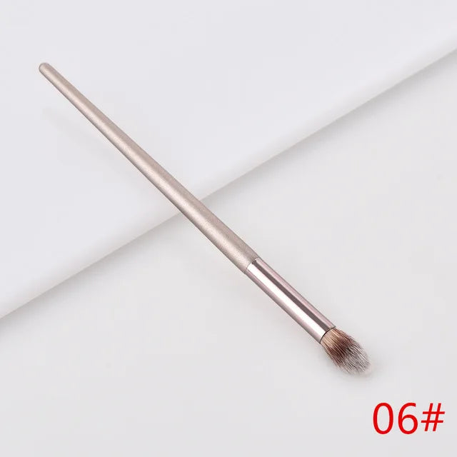 Luxury Champagne Makeup Brushes Set For Foundation PowdLuxury Champagne Makeup Brush Set – Foundation, Powder, Blush, Eyeshadow & Concealer Cosmetic Beauty Toolser Blush Eyeshadow Concealer Make Up Brush Cosmetics Beauty Tools