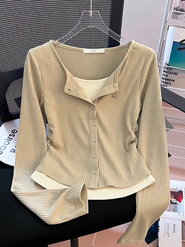 Korean Style Slim Fit Long Sleeve V-Neck Top 👚 Spicy Girl Fake Two-Piece Design ✨ Commute Fashion Women's T-Shirt 🌟