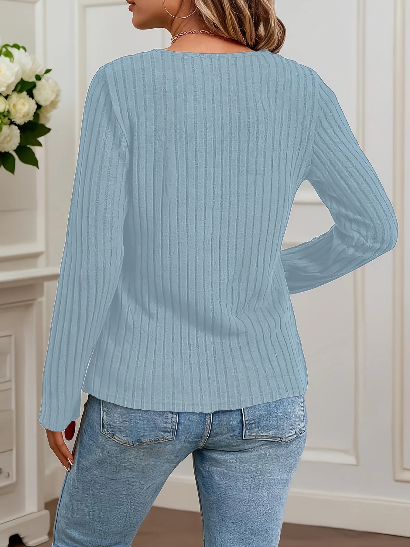 Plus Size Women’s Ribbed Knit Long Sleeve Top – V-Neck with Button Detail, Soft & Comfortable 🌿✨