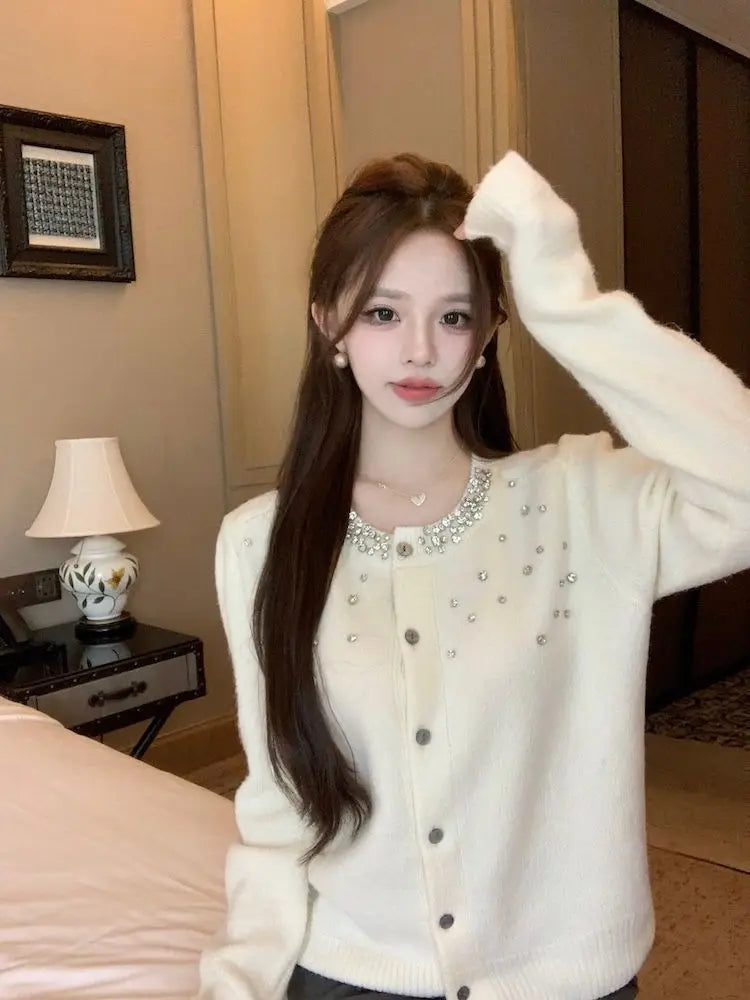 Heavy-Embroidered Diamond Women’s Sweater Cardigan – Soft Cozy Round Neck High-End Outerwear