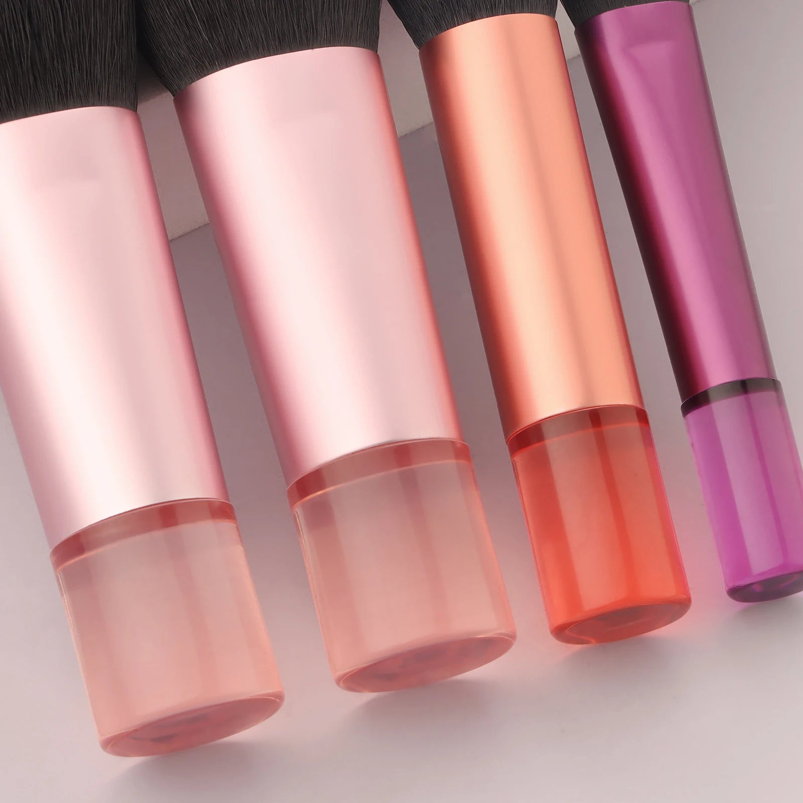 10pcs Mini Makeup Brush Set with Bag – Plastic Handle Multifunctional Makeup Brushes for Home & On-the-Go Use