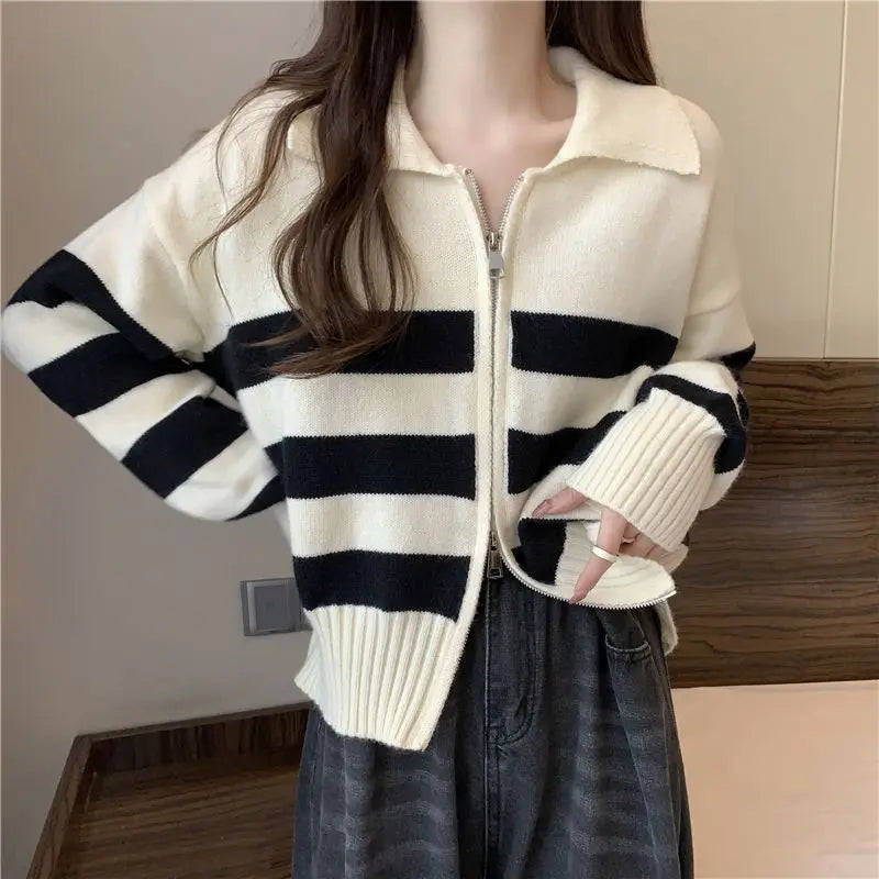 🔥 Retro American Spicy Long Sleeve Sweater for Women 🍂 Winter Loose Fit Knit Top | Unique Stripe Lazy Style Pullover ❄️