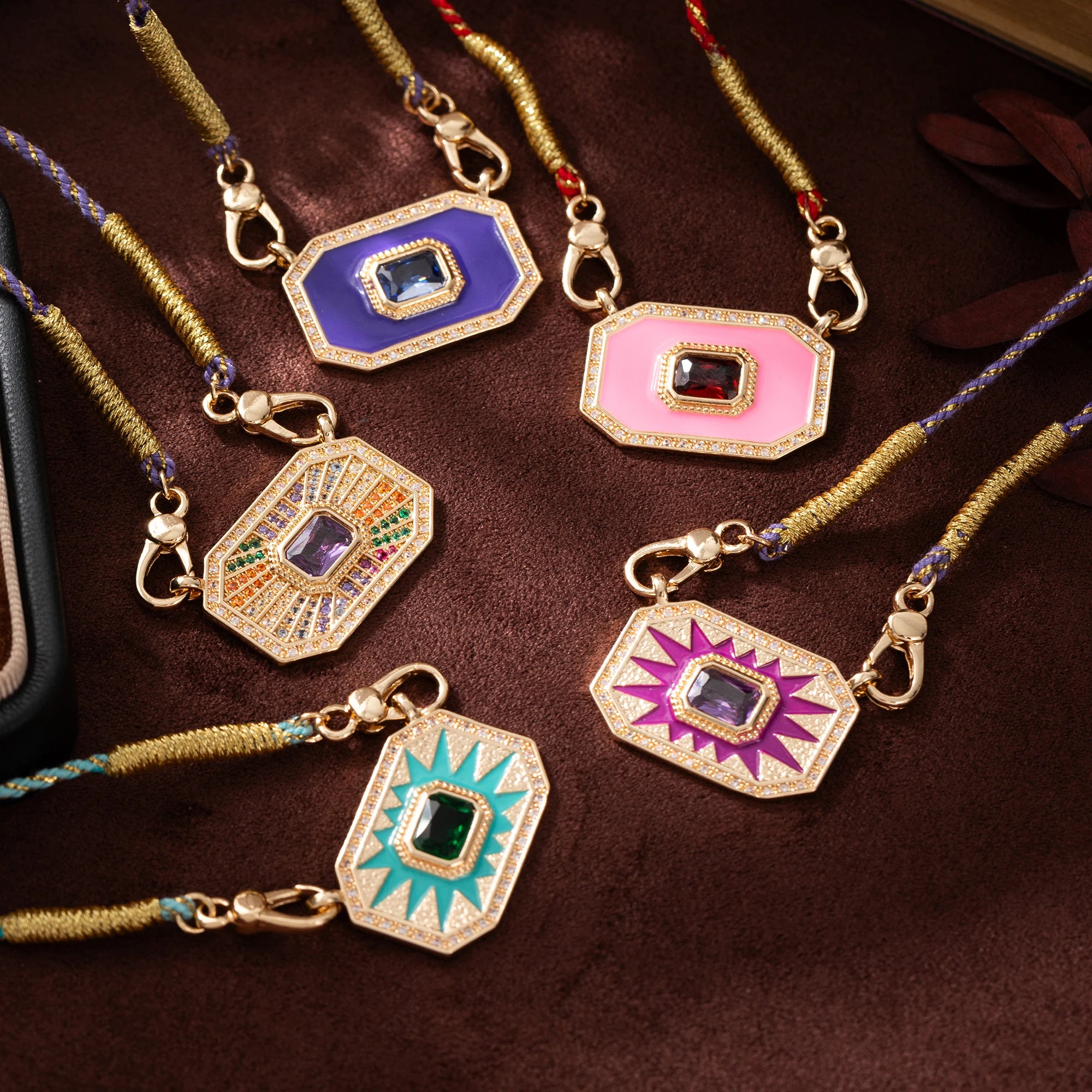 Colored Tarot Card Pendant Necklace – Gold Plated with Pink Drip Oil & Inlaid Diamonds Women’s Gift Jewelry