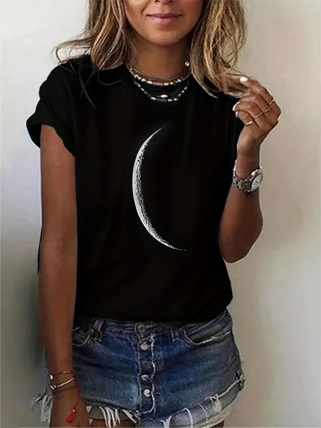 Moon Print Crew Neck T-Shirt – Casual Short Sleeve Top for Women | Spring & Summer Fashion
