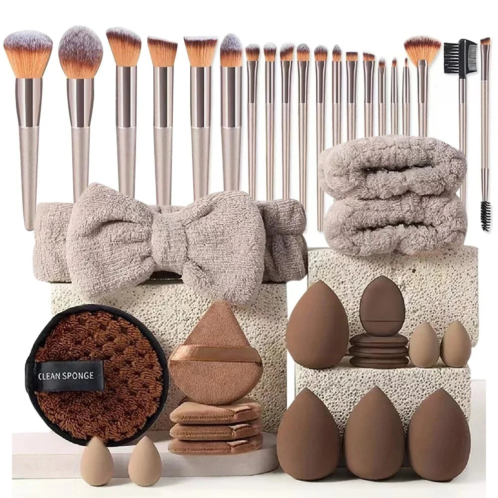 13 / 33pcs Professional Makeup Brush Set with Accessories – Soft Brushes for Combination Skin, Beginner Friendly