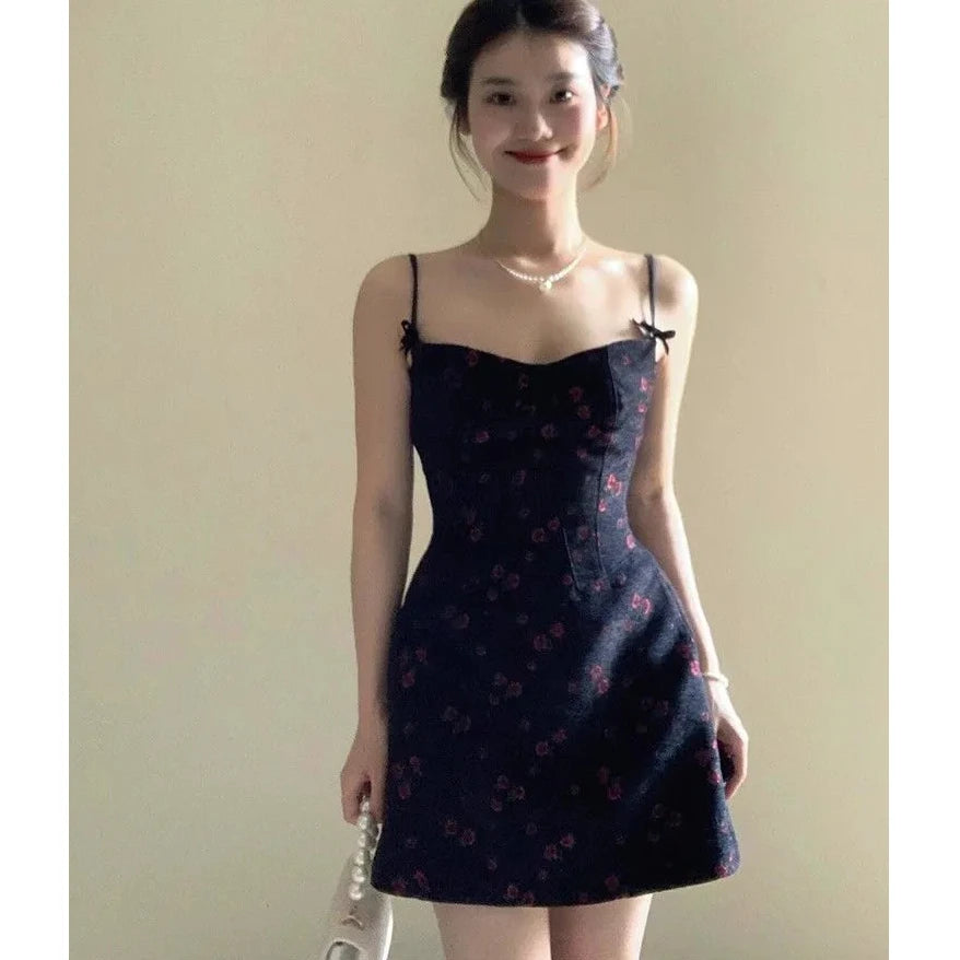 2025 New Korean Style Slimming Floral Print Tiered Dress – A-Line Skirt with Waist-Cinching Design | Trendy Women’s Dress
