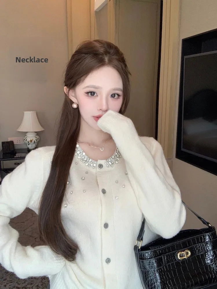 Heavy-Embroidered Diamond Women’s Sweater Cardigan – Soft Cozy Round Neck High-End Outerwear