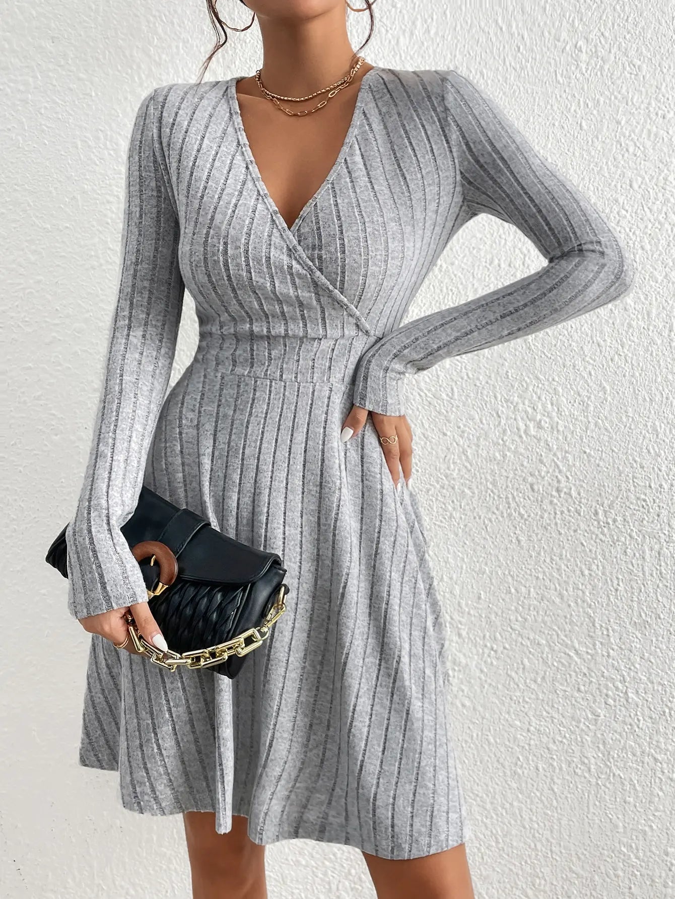 Women’s Slim Fit V-Neck Knit Dress – Long Sleeve Autumn Winter Sexy Bodycon Sweater Midi Dress, Casual Solid Color
