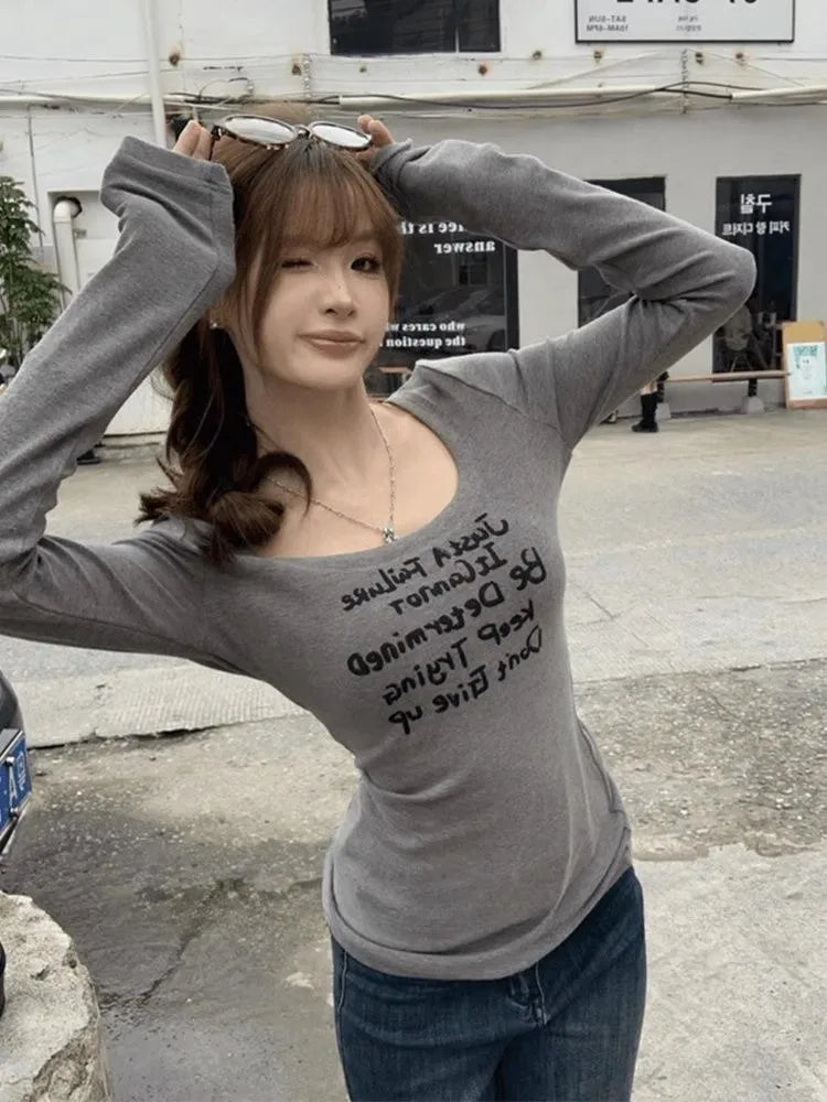 Women's Slim Fit Long Sleeve T-Shirt ✨ U-Neckline Basic Top 👚 Versatile Casual Fashion Tee for Everyday Wear