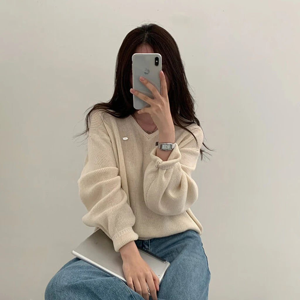 Loose Women’s Knitwear V-Neck Long Sleeve T-Shirt – Casual Comfortable Fashionable Autumn Top New Arrival