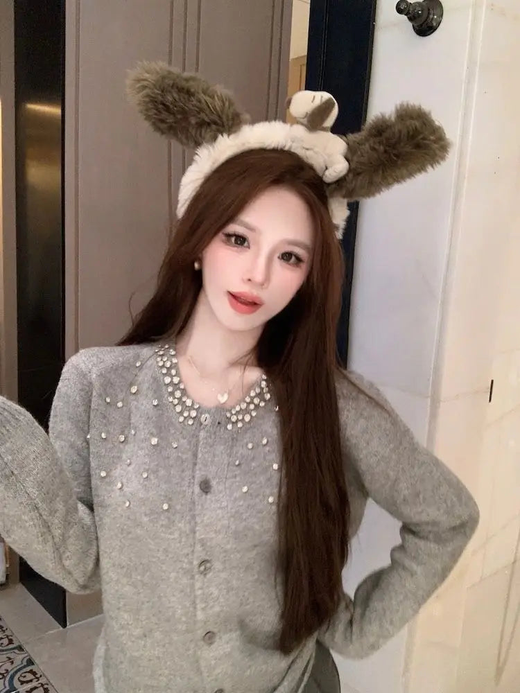 Heavy-Embroidered Diamond Women’s Sweater Cardigan – Soft Cozy Round Neck High-End Outerwear
