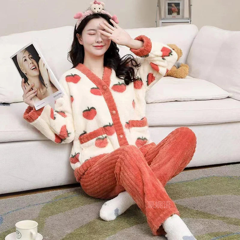 ❄️ Padded Coral Velvet Women’s Pajama Set 🌸 Thickened Warm Flannel Loungewear 🛌 Winter Sleepwear Two-Piece Homewear