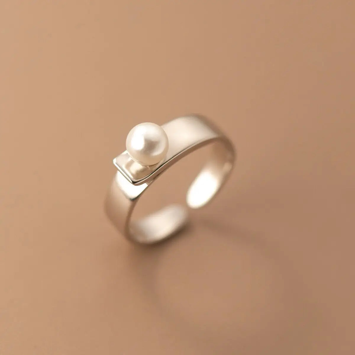 925 Sterling Silver Smooth Surface Pearl Ring for Women – Luxury Wedding Jewelry Accessories Wholesale