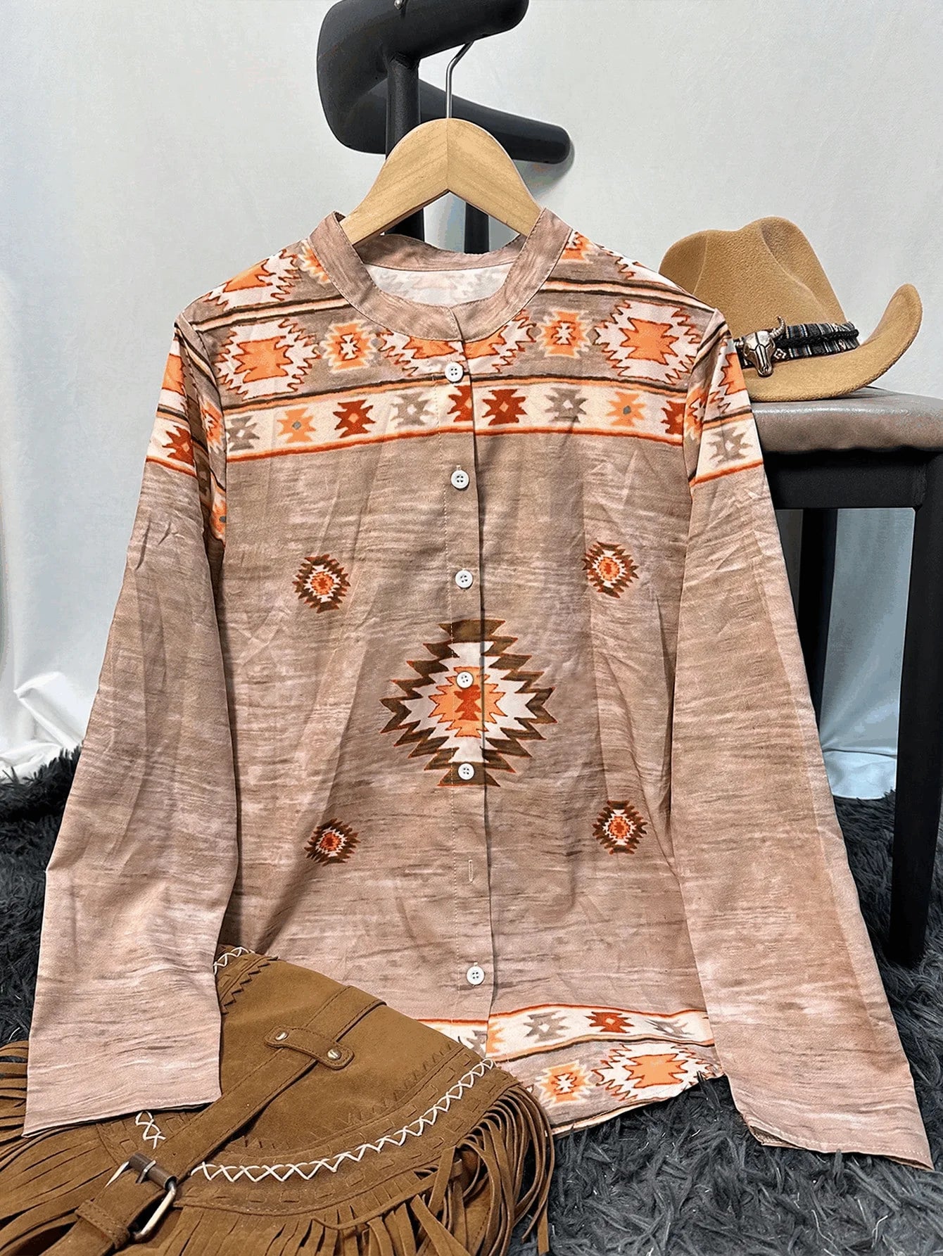 Women's Western Ethnic Print Fashion Shirt – Slim Fit Long Sleeve Elegant Casual Top 🌸✨