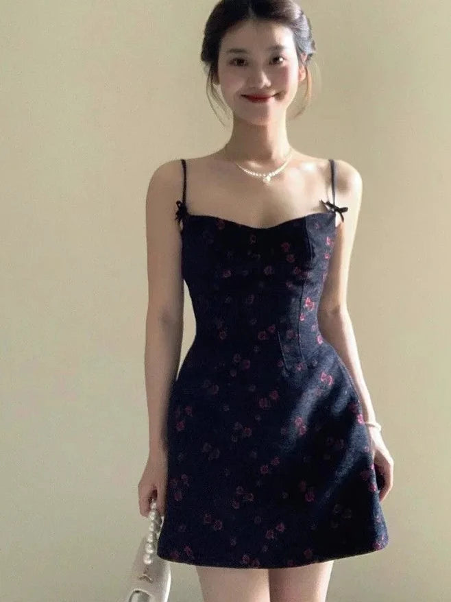 2025 New Korean Style Slimming Floral Print Tiered Dress – A-Line Skirt with Waist-Cinching Design | Trendy Women’s Dress