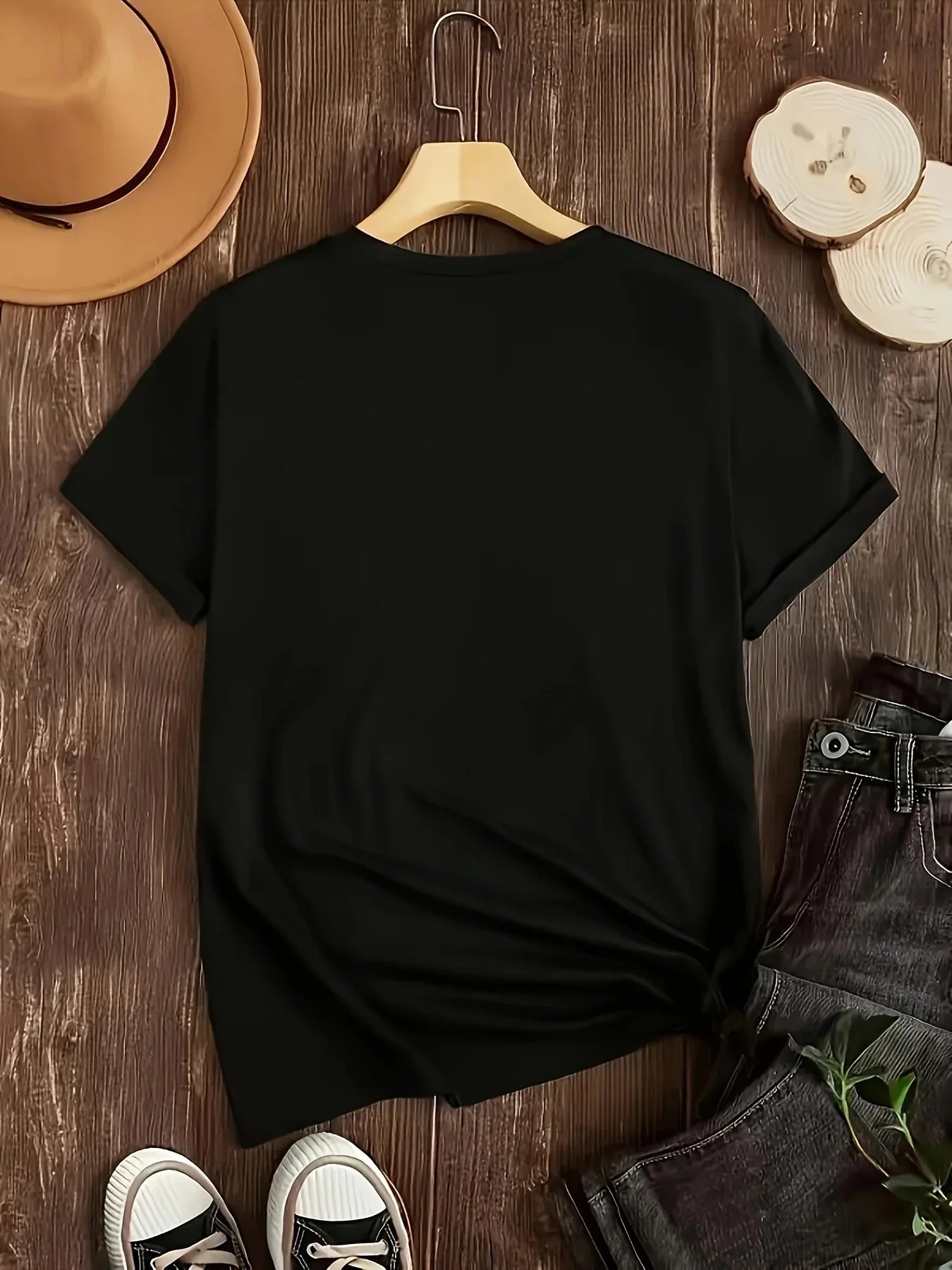 Plus Size Women’s Graphic T-Shirt 🌸 Casual Loose Short Sleeve Top ✨