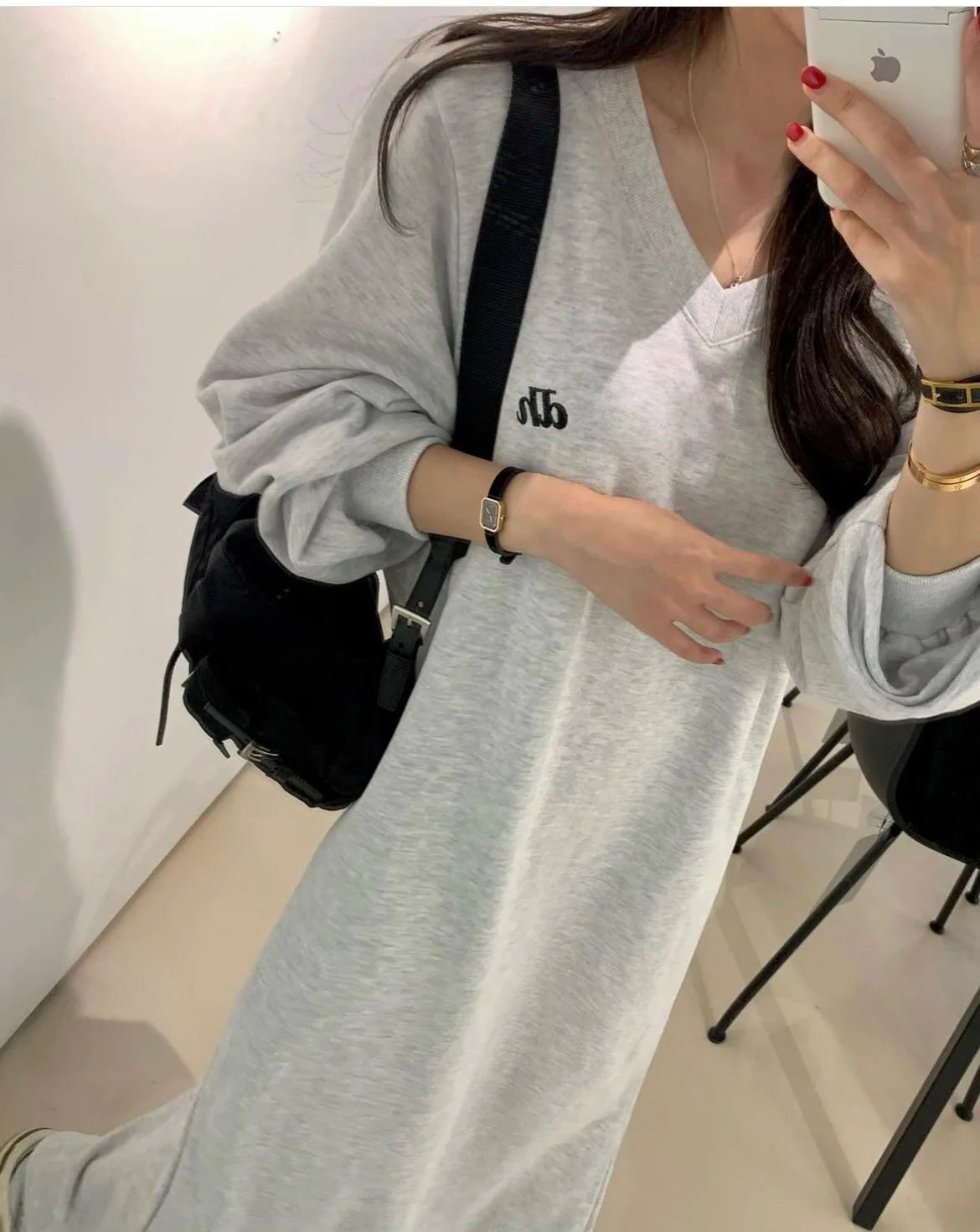 Autumn Winter Lazy Style V-Neck Embroidered Letter Loose Sweatshirt Dress – Long Sleeve Sweet Lantern Sleeve Women’s Casual Dress