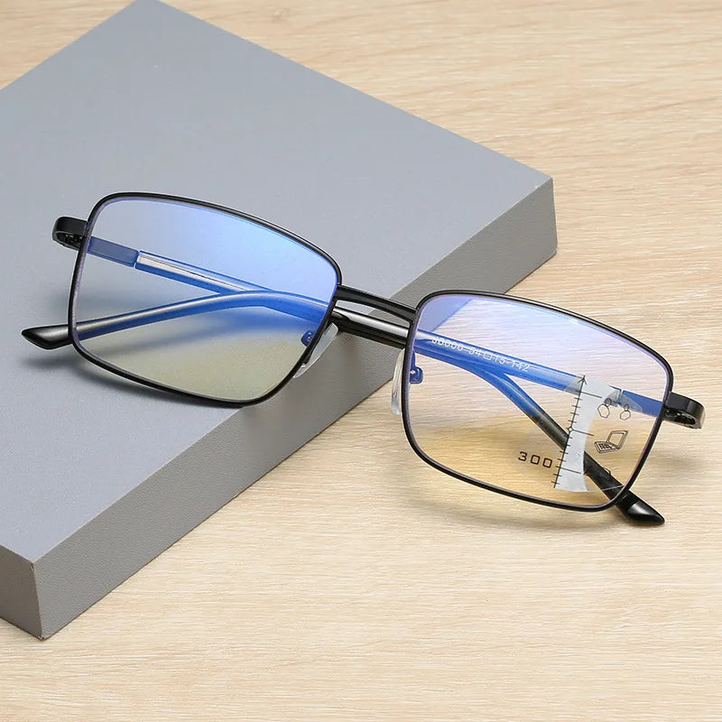 Ultralight Progressive Multifocal Glasses – Square Frame Non-Slip Presbyopic Reading Glasses for Men & Women +4.0