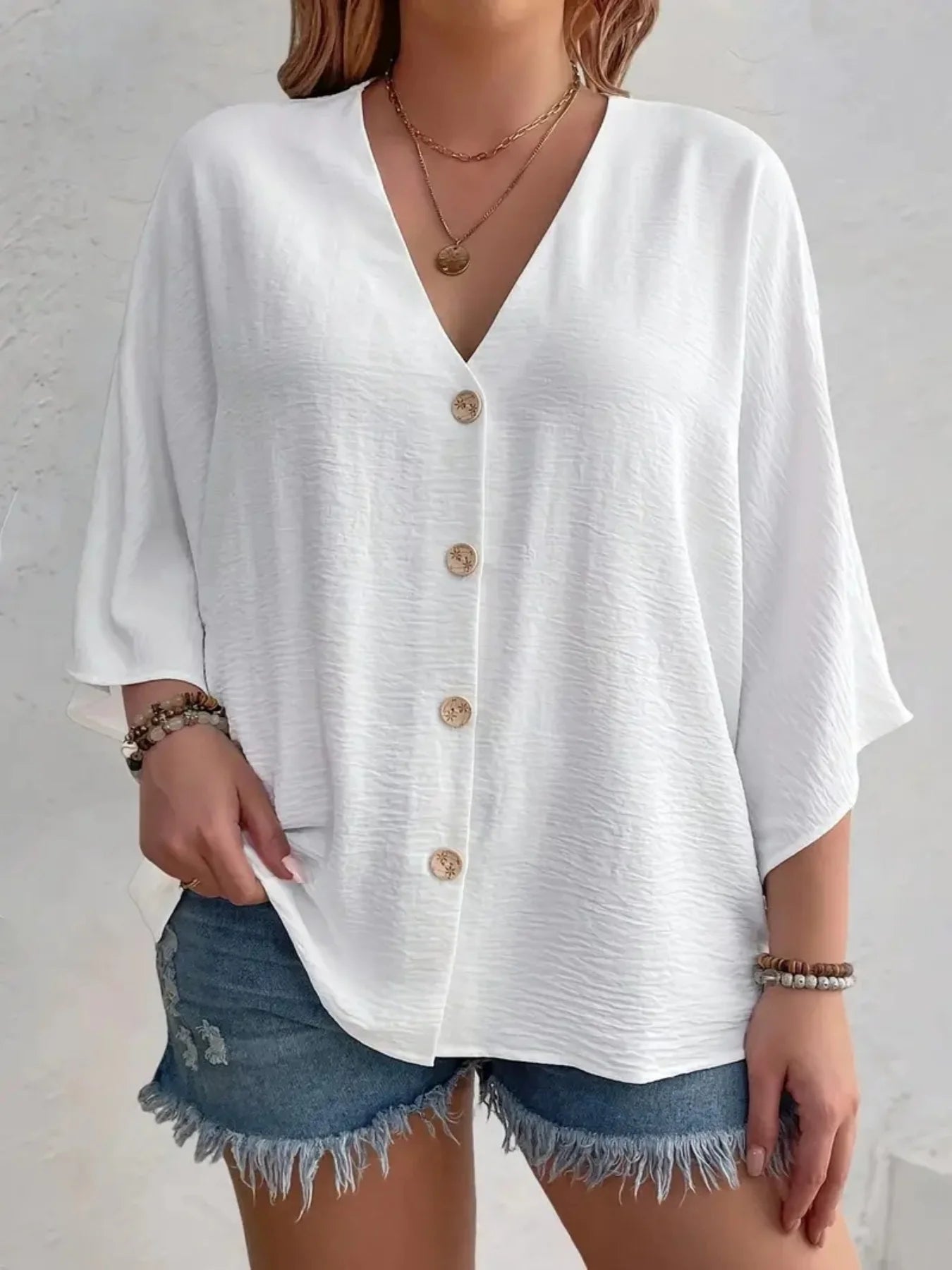 Plus Size 2025 Women’s Loose V-Neck Long Sleeve Top – Elegant Solid Color Casual Blouse 👚✨