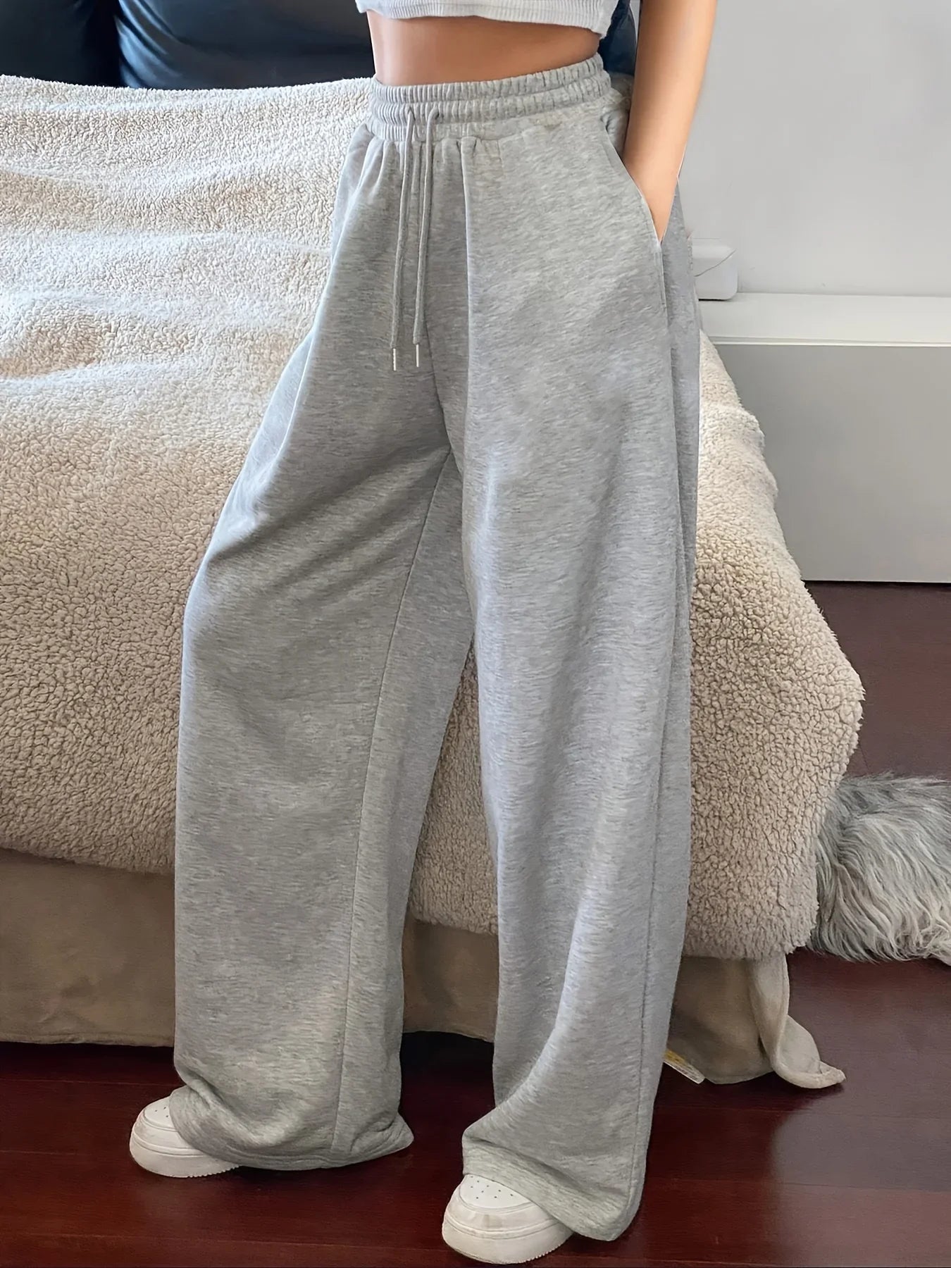 Women’s Casual Wide-Leg Joggers – Elastic Waist Pockets Stretchy Comfort Pants