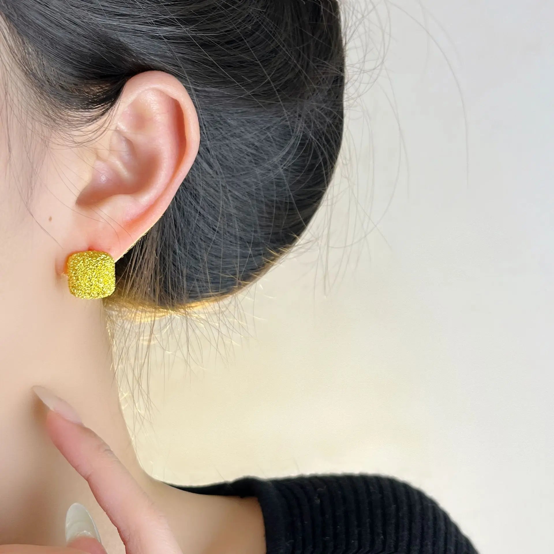 New 925 Sterling Silver Hoop Earrings – Matte Circle Geometric Punk Clip Earrings for Women & Girls