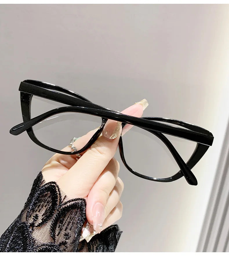 Fashion Ladies Reading Glasses – Trendy Luxury Cat Eye Presbyopia Anti-Blue Light Eyeglasses for Women & Men