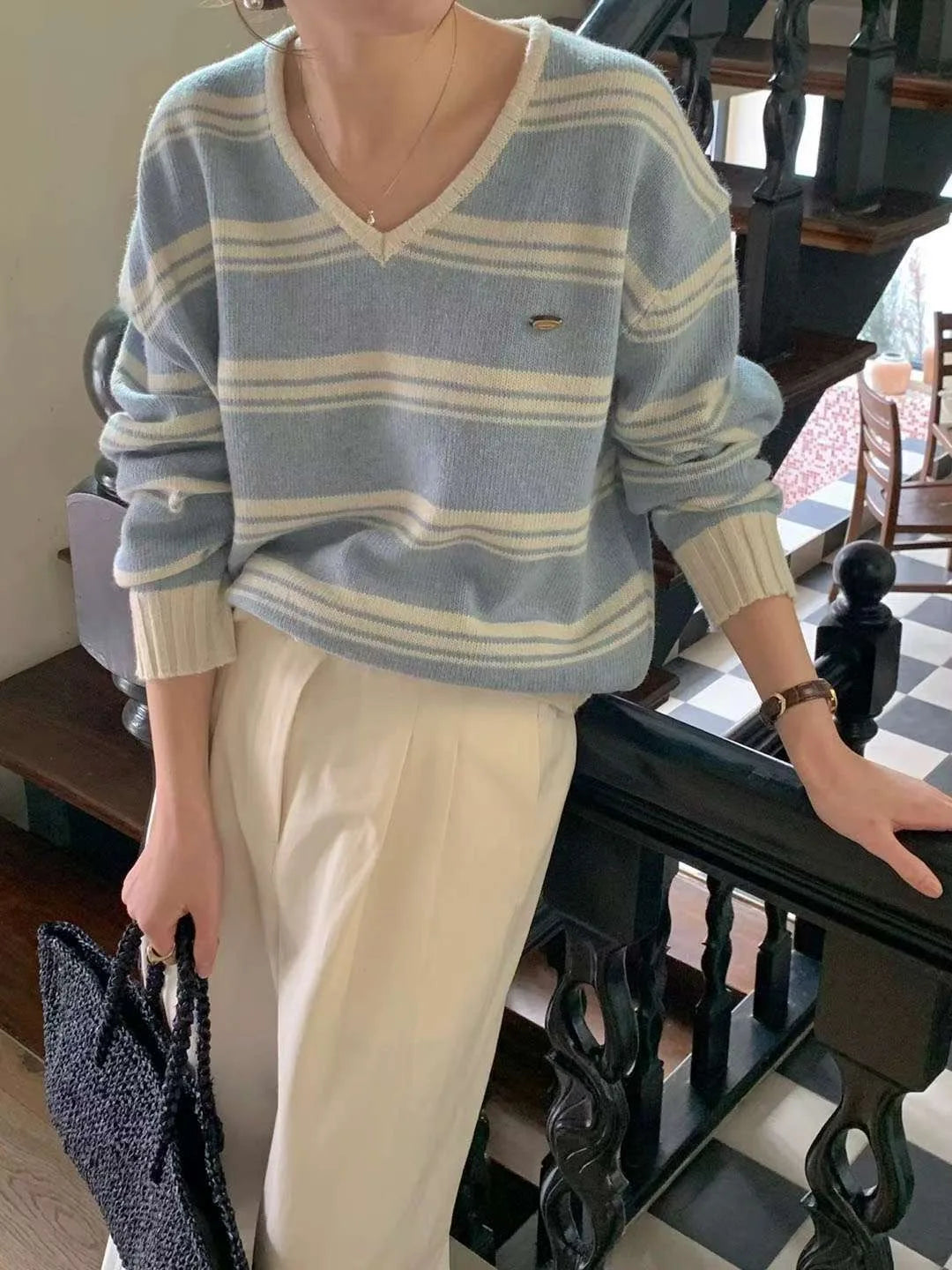 Faionable V-Ne Women's Knitted Sweater Long Sve Striped Base irt Trendy Commute Sle Regular Length Chinese Origin