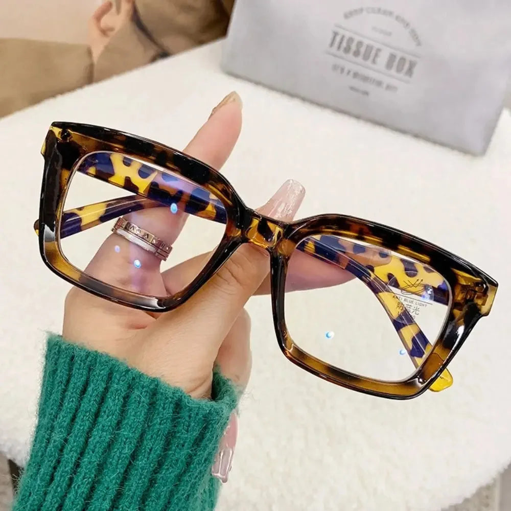 Fashion Anti Blue Light Glasses for Women – Trendy Rice Nail Square Frame Fake Eyeglasses | Flat Light Computer Glasses