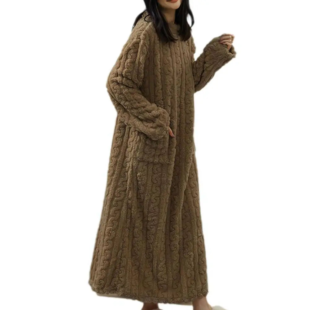 Women's Winter Flannel Nightgown – Long Sleeve Thickened Warm Sleepwear with Double Pockets, Loose Solid Jacquard Nightdress