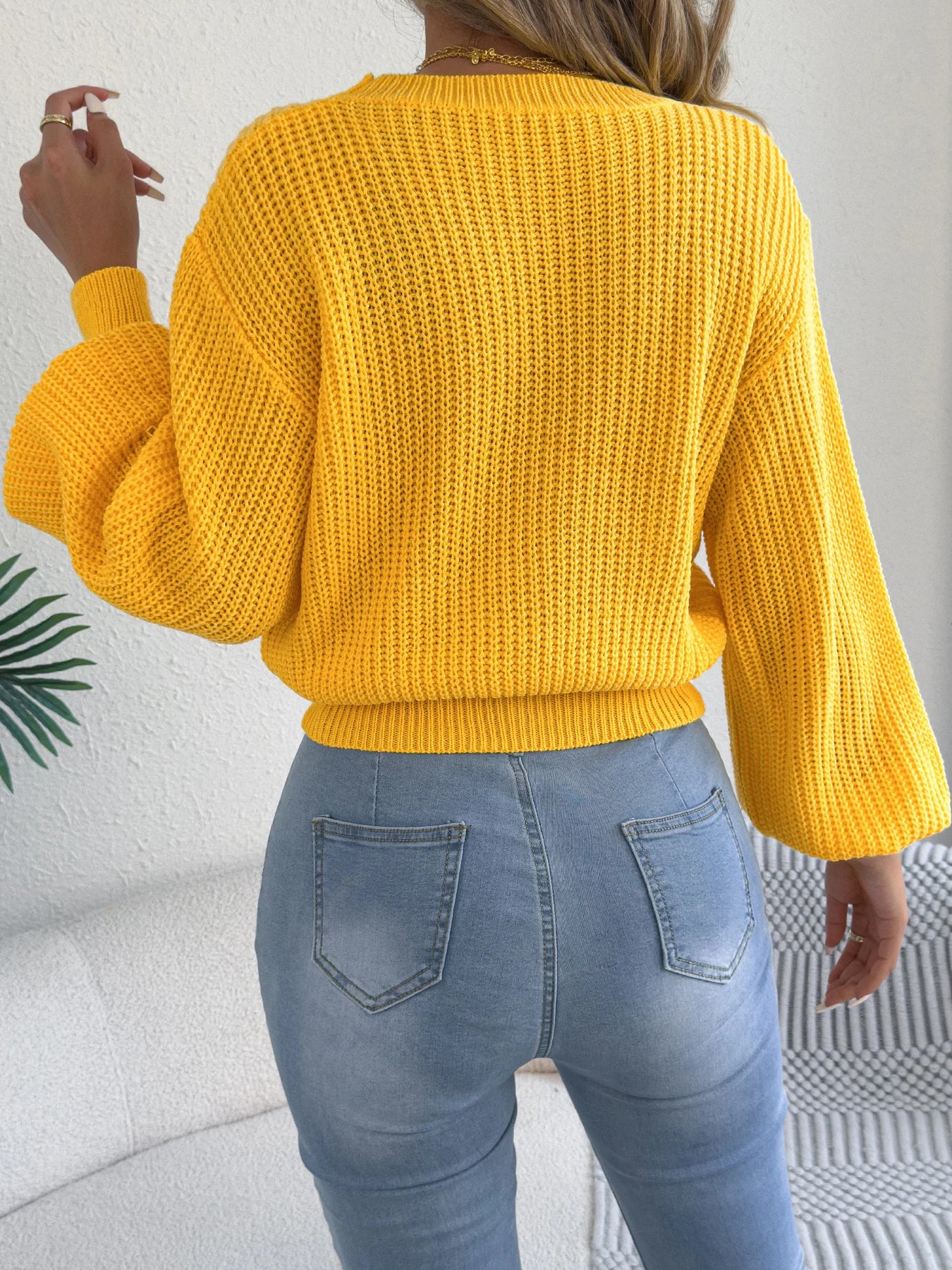 Women’s Round Neck Lantern Sleeve Knitted Sweater – Solid Color Autumn Winter 2025 Knitwear (Yellow, Red, Khaki)