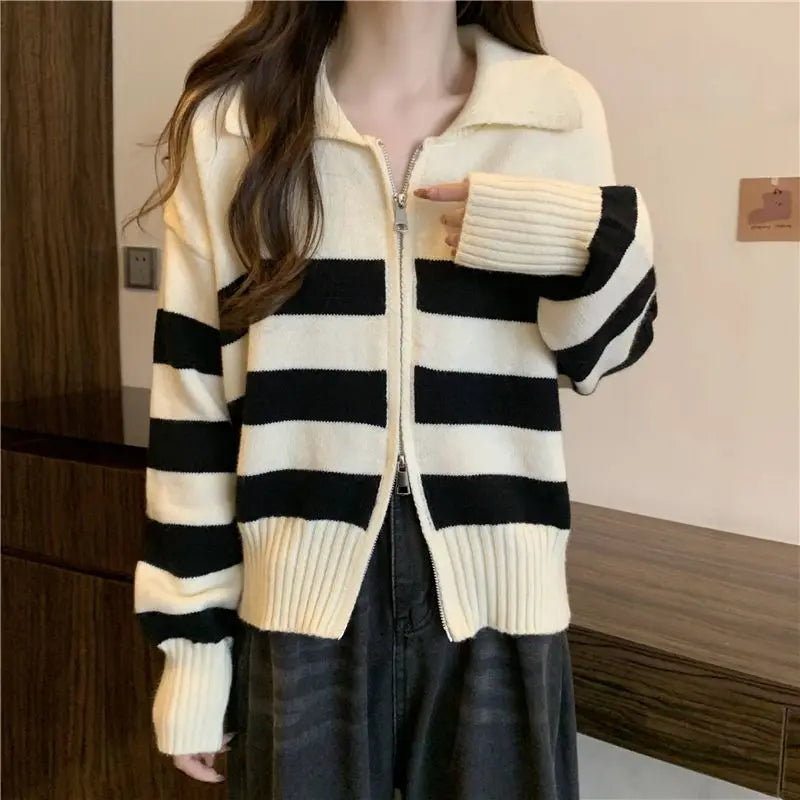 🔥 Retro American Spicy Long Sleeve Sweater for Women 🍂 Winter Loose Fit Knit Top | Unique Stripe Lazy Style Pullover ❄️
