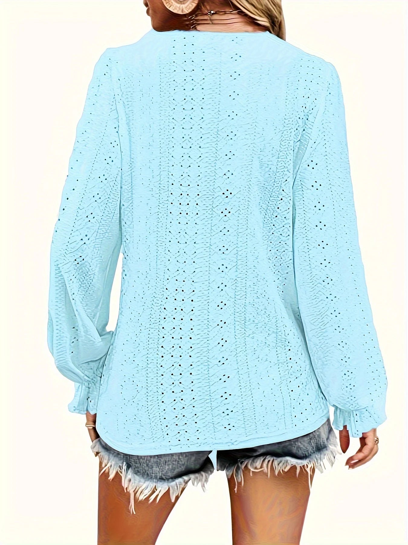 Plus Size Eyelet Button V-Neck Long Sleeve T-Shirt – Casual Spring & Fall Women’s Top 👚✨
