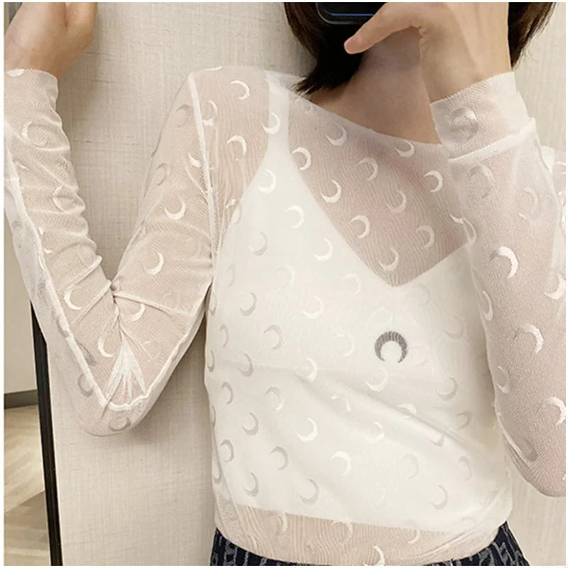 American Retro Women’s Two-Piece Set – Ice Silk Top & Pants with Moon Print Long Sleeve 🌙✨