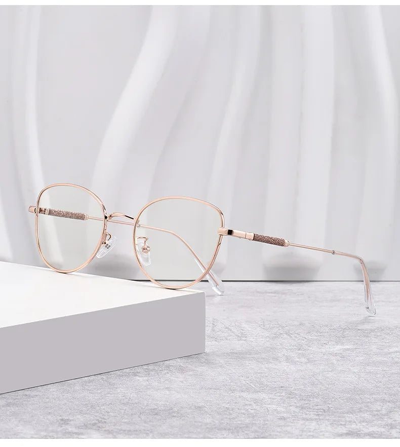 2025 New Fashion Cat Eye Glasses – Popular Non-Face Frame Myopia Eyewear | Light-Discolored Lenses Glasses 050