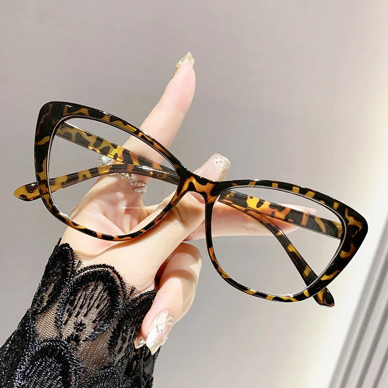 Fashion Ladies Reading Glasses – Trendy Luxury Cat Eye Presbyopia Anti-Blue Light Eyeglasses for Women & Men