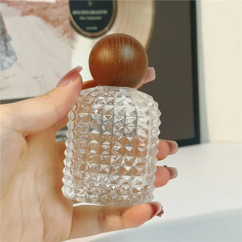 Travel Perfume Atomizer 30/50/100ML | Pineapple Shape Refillable Spray Bottle | Portable Transparent Fragrance Dispenser