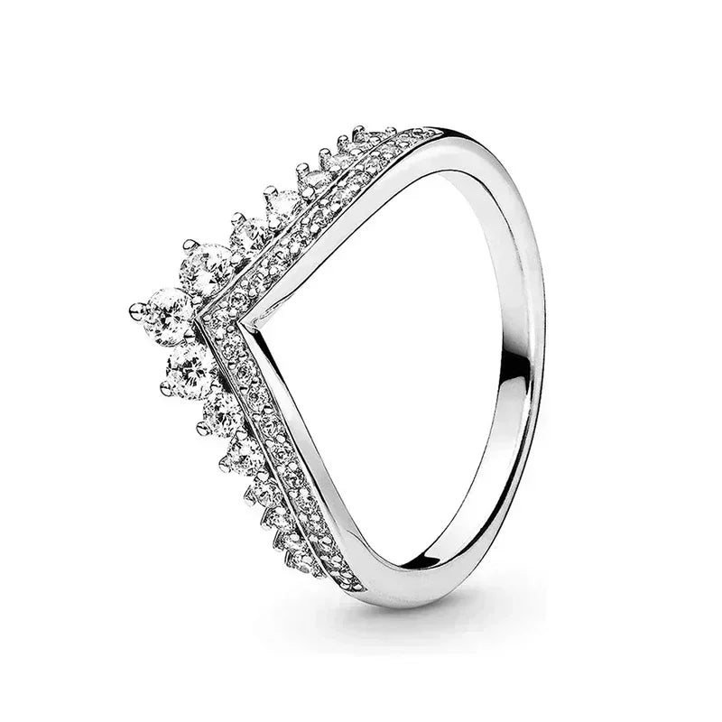 925 Sterling Silver Dazzling Crown Hearts Ring | Classic Luxury Women’s Charm Ring – Exquisite Jewelry Gift