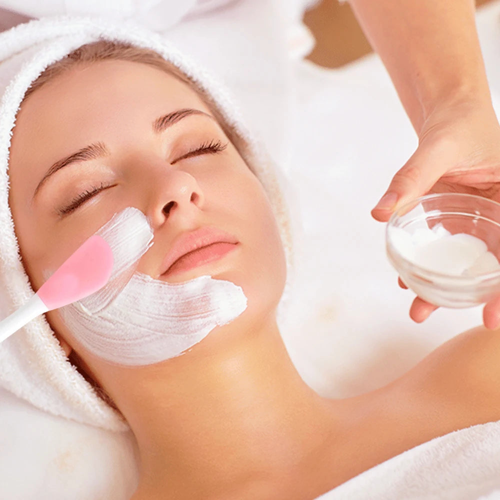 2-in-1 Facial Cleaning Silicone Brush & Mask Applicator – Skincare Spa Wash Tool