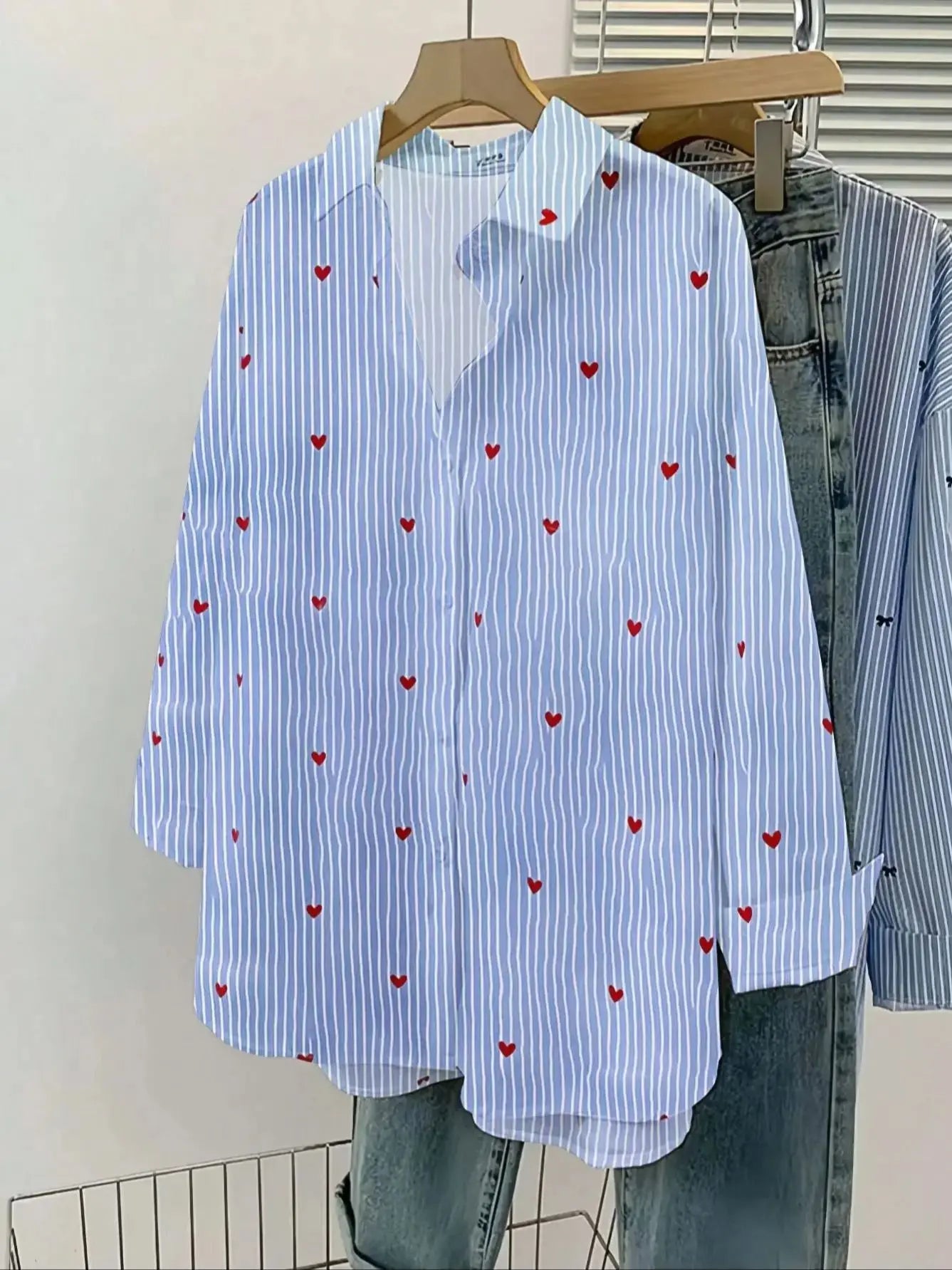 European & American Striped Long Sleeve Women’s Shirt – Autumn Commuter Blue Cardigan Style Top 👚✨