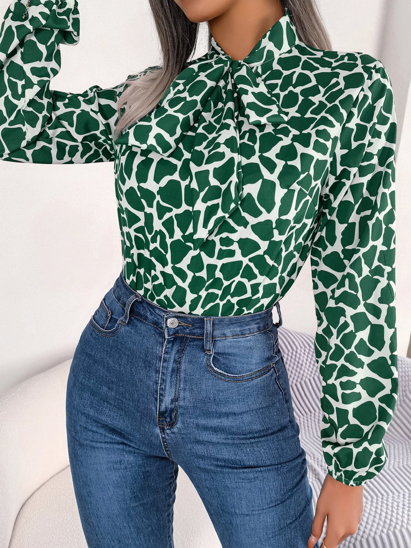 2025 Women’s Casual Bow Chiffon Blouse – Long Sleeve Office Lady Shirt for Autumn 🍂👚