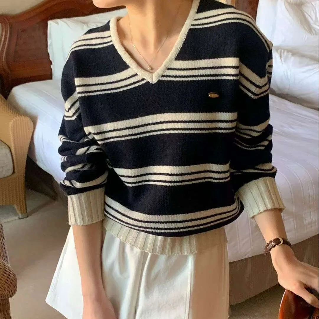 Faionable V-Ne Women's Knitted Sweater Long Sve Striped Base irt Trendy Commute Sle Regular Length Chinese Origin