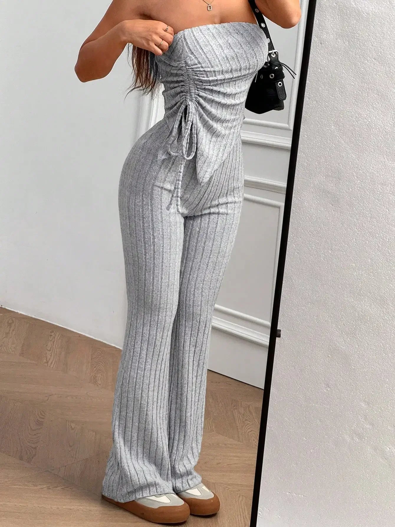 Women’s Asymmetric Tube Top & Pants Two-Piece Set – Elegant Knitted Fashion Outfit 👗✨
