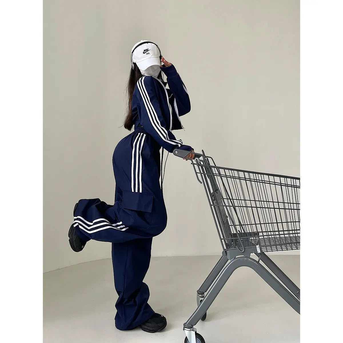 Women’s High Waist Wide Leg Pants | American Style Loose Straight Trousers with Elastic Waist & Cuffed Hem