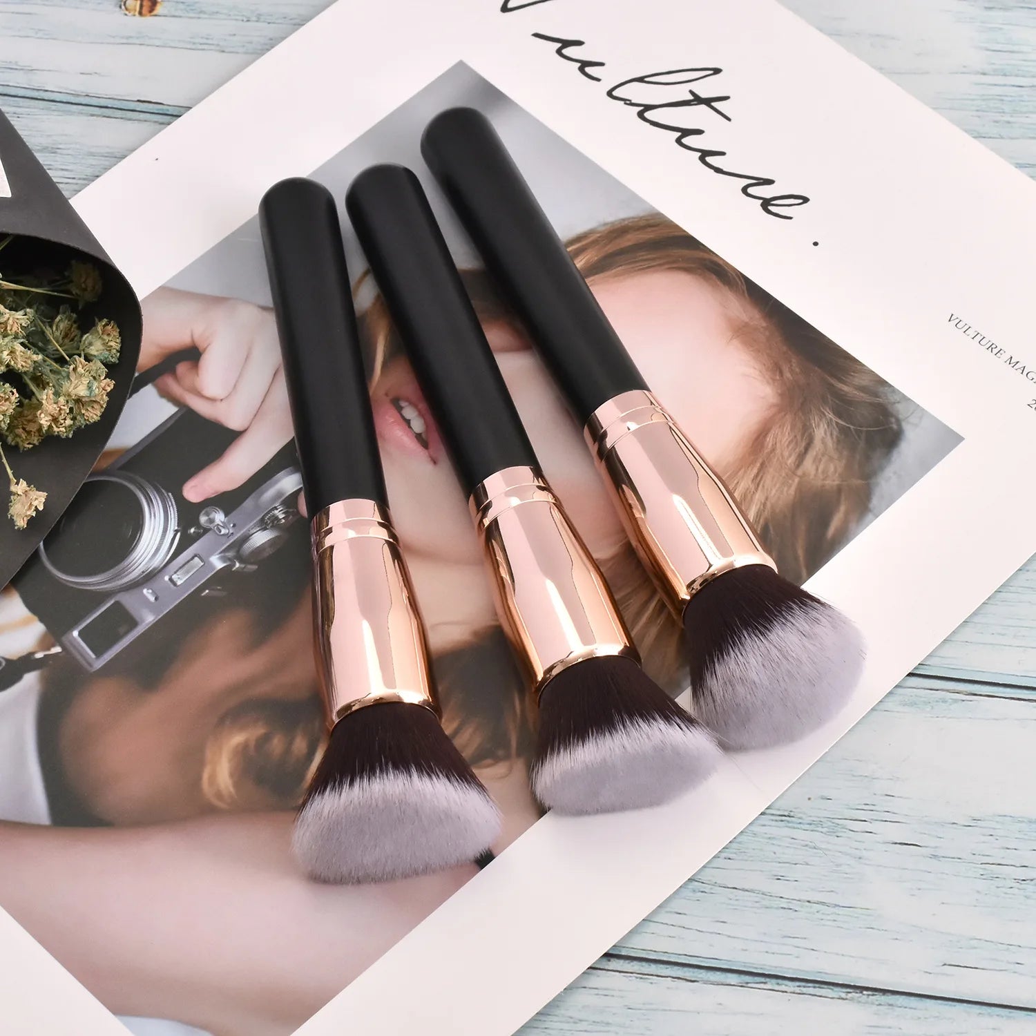 Professional Makeup Brushes Set – Foundation, Loose Powder, Concealer, Blending & Blush Cosmetic Beauty Tools