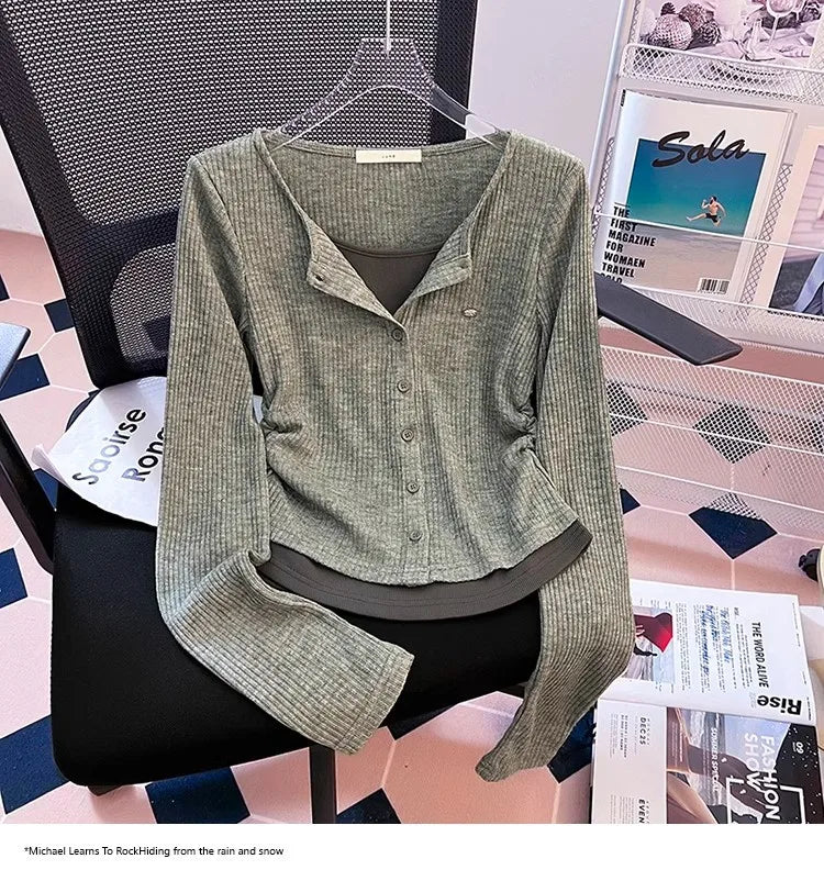 Korean Style Slim Fit Long Sleeve V-Neck Top 👚 Spicy Girl Fake Two-Piece Design ✨ Commute Fashion Women's T-Shirt 🌟