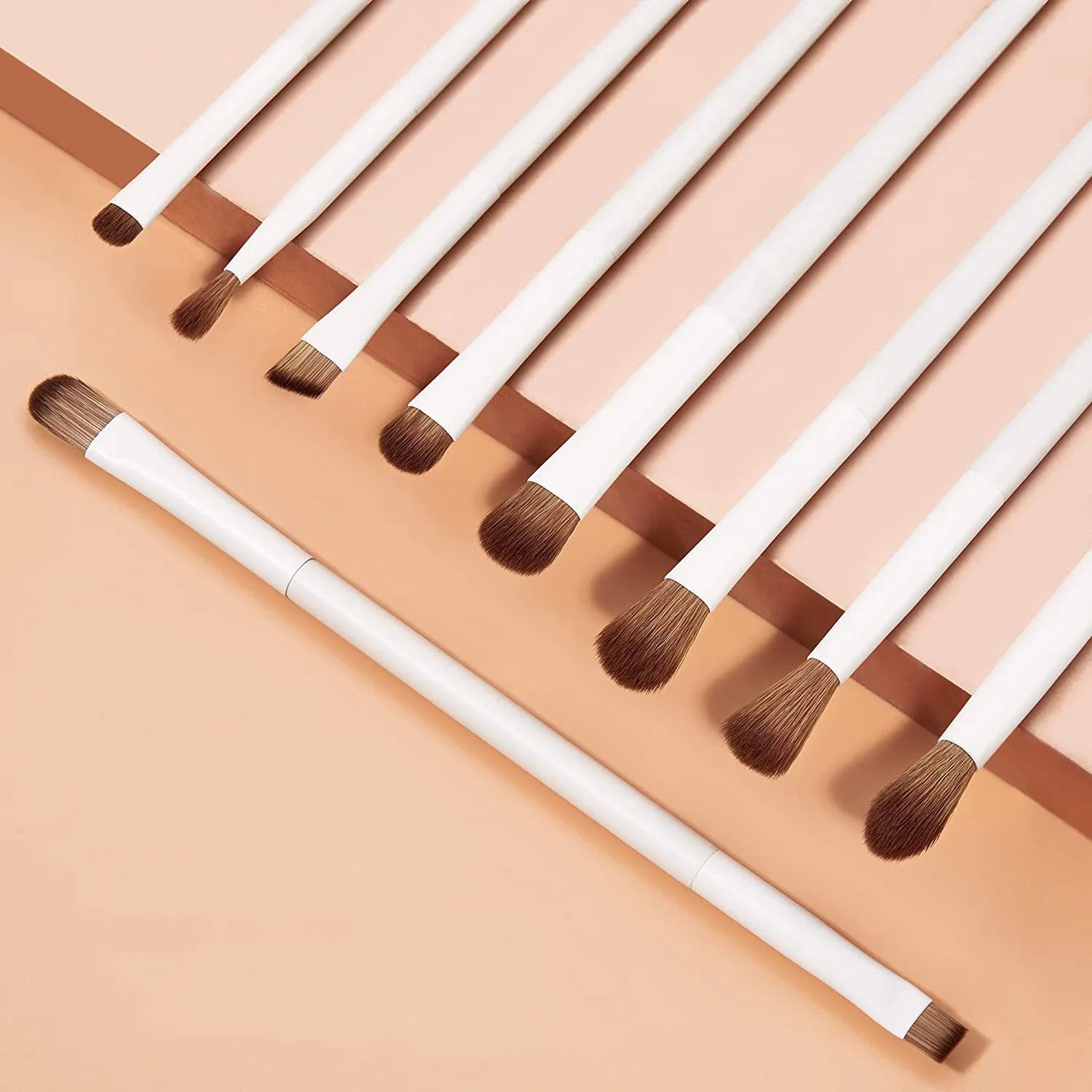 14pcs Professional Makeup Brush Set – Synthetic Foundation, Powder, Contour, Eyeshadow, Liner, Blending & Highlight Brushes