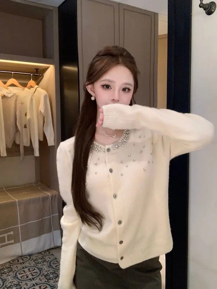 Heavy-Embroidered Diamond Women’s Sweater Cardigan – Soft Cozy Round Neck High-End Outerwear