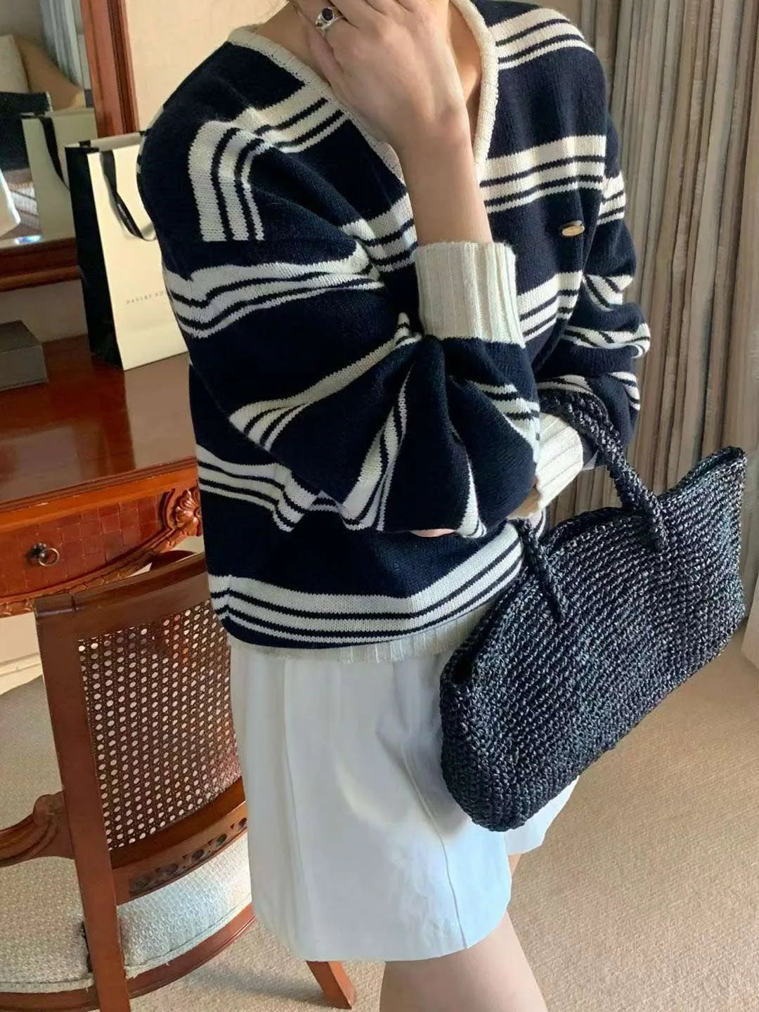 Faionable V-Ne Women's Knitted Sweater Long Sve Striped Base irt Trendy Commute Sle Regular Length Chinese Origin