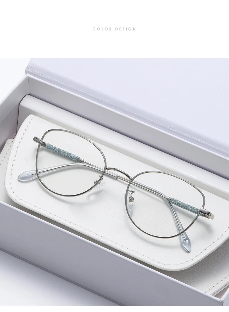 2025 New Fashion Cat Eye Glasses – Popular Non-Face Frame Myopia Eyewear | Light-Discolored Lenses Glasses 050