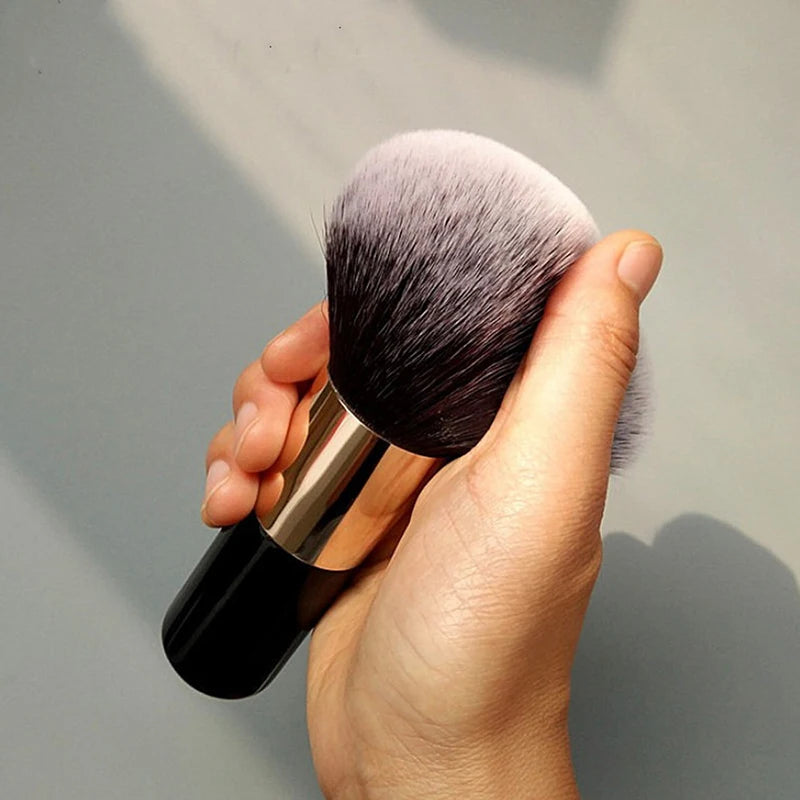 1PCS Large Makeup Brush – Soft Foundation, Powder & Blush Face Brush | Professional Cosmetic Tool
